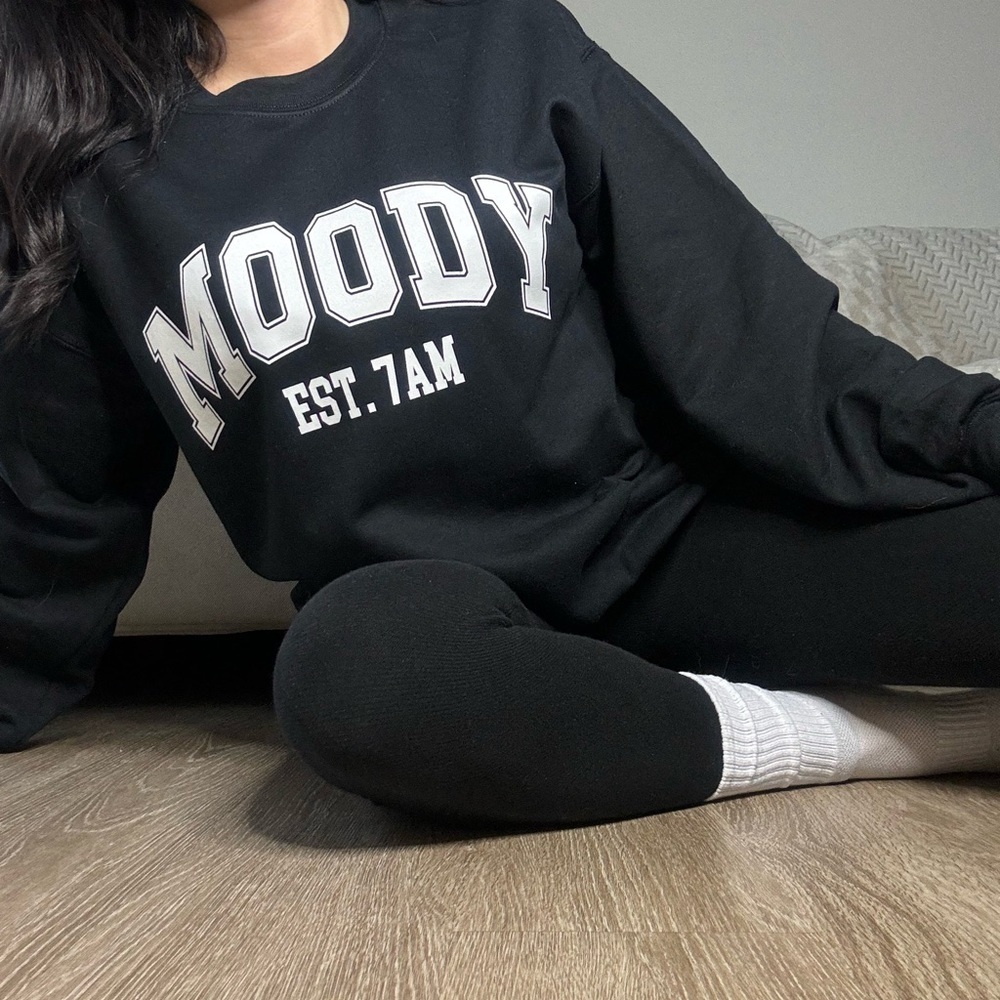 Black Crew Neck - Picture 2 of 3